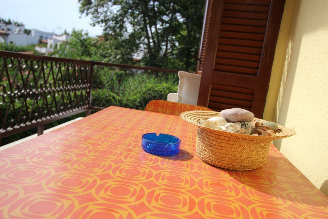Kariani Beach Apartment Exterior photo