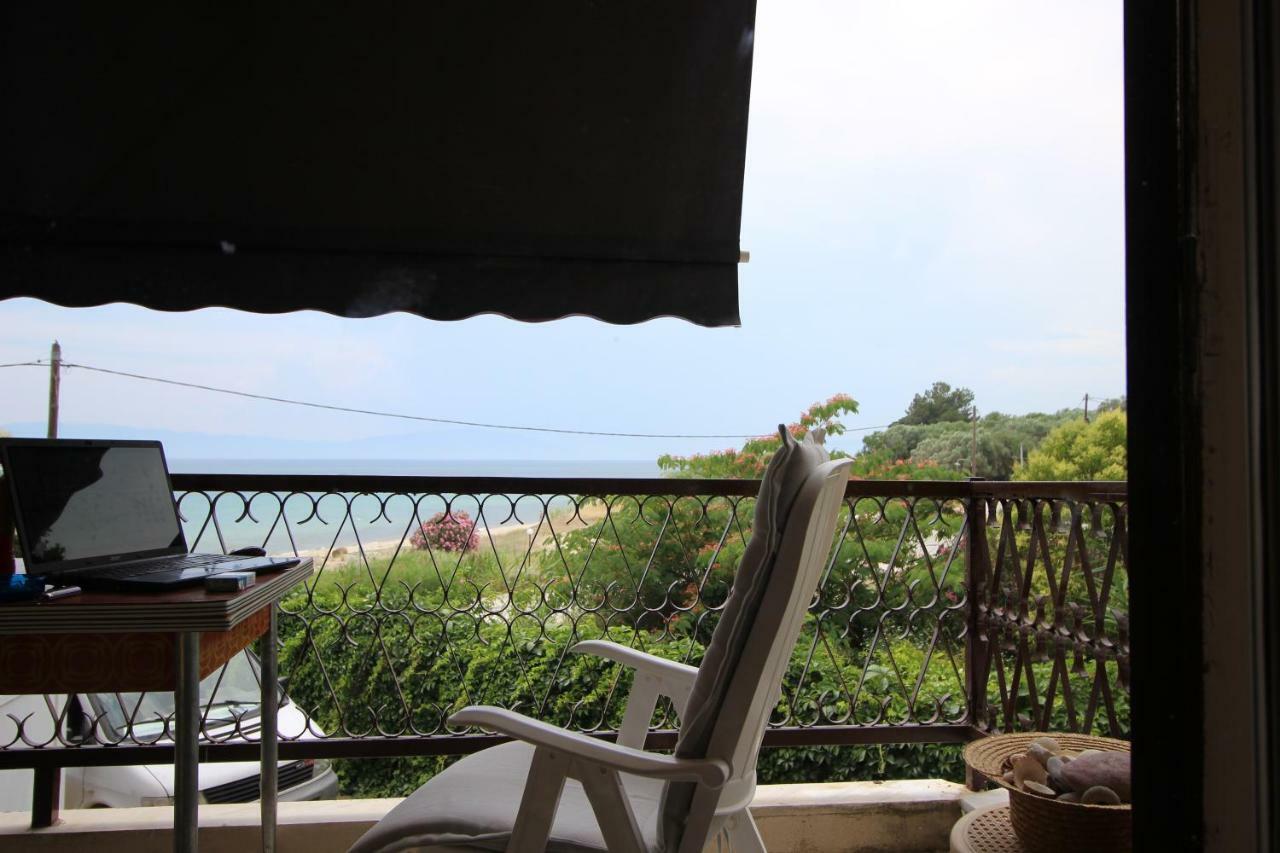 Kariani Beach Apartment Exterior photo